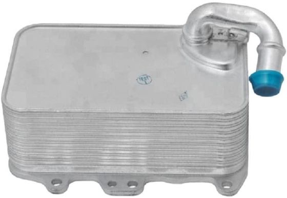 059117021R Partes do motor Refrigerador de óleo