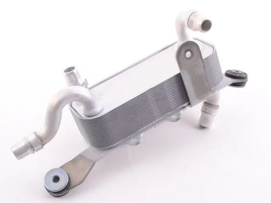 17217628058 Partes do motor Refrigerador de óleo